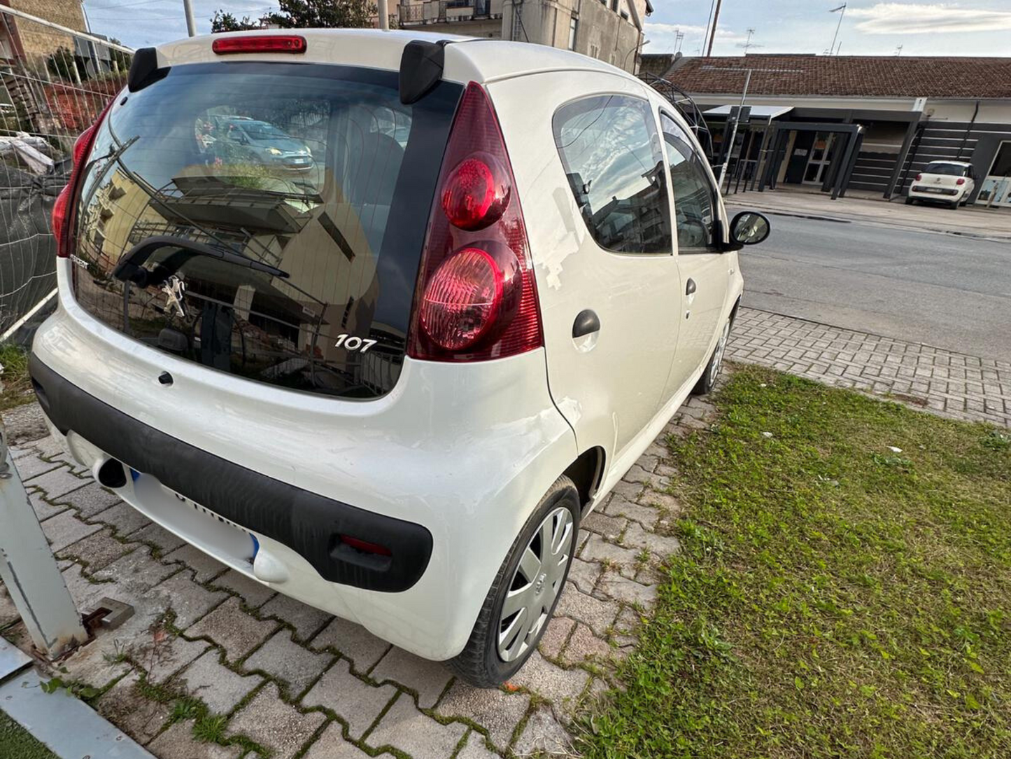 Peugeot 107